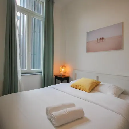 Centre - Cozy And Functional Ap 80m2 Appartement *